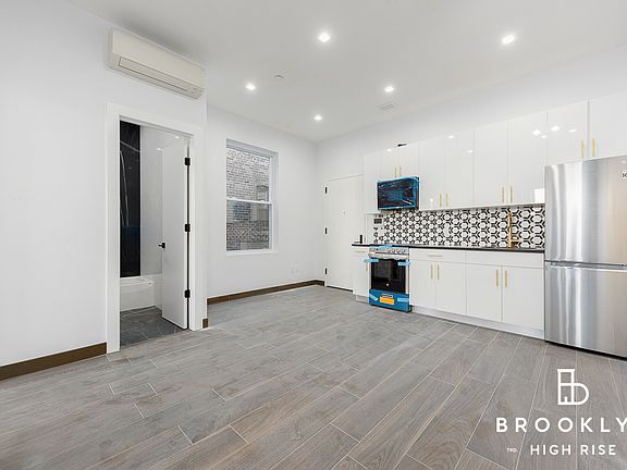 3rd image of 2329 Bedford Ave #2K