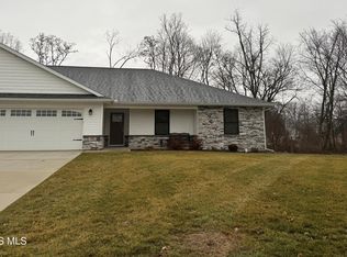 764 Clairmont Ave, Napoleon, OH 43545