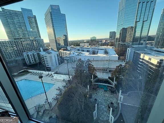 3rd image of 3324 Peachtree Rd NE #1218