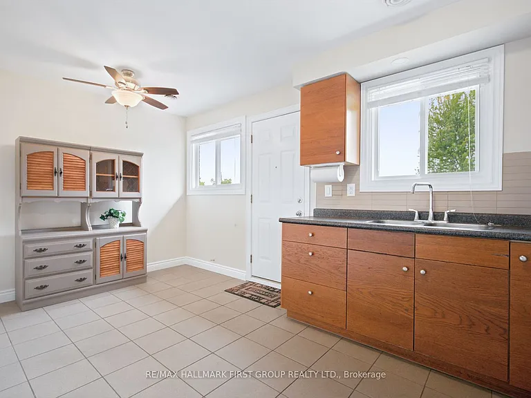 361 Dwight Ave #MAIN — Photo 8