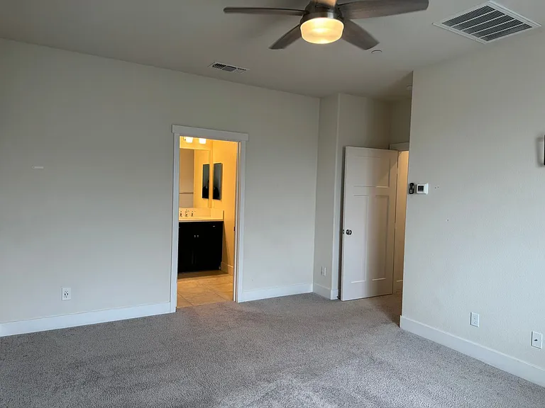 14343 Sherman Blvd — Photo 45