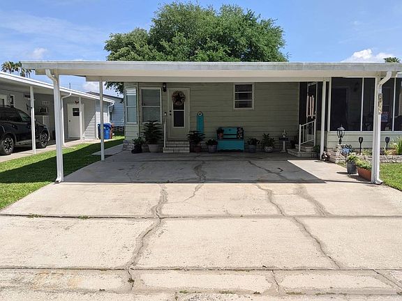 3rd image of 279 Lake Erie Dr
