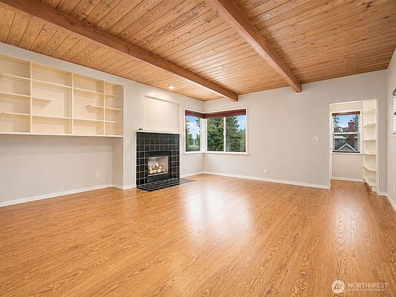 3rd image of 311 NE 95th St