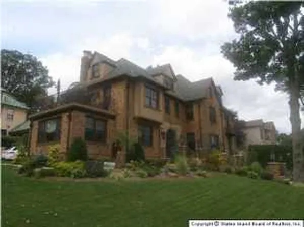 262 Howard Ave, Staten Island, NY 10301