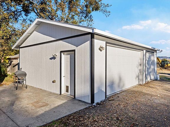 3rd image of 350 W Gregory Rd