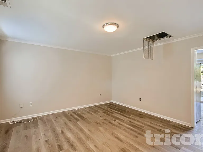 9022 Jaldena Dr — Photo 17