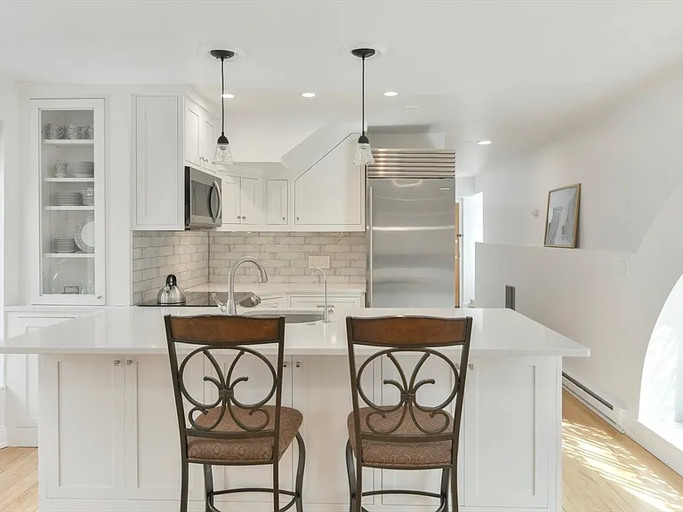 492 Beacon St #82 — Photo 12