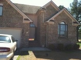 614 Player Ct, Jacksonville, NC 28540