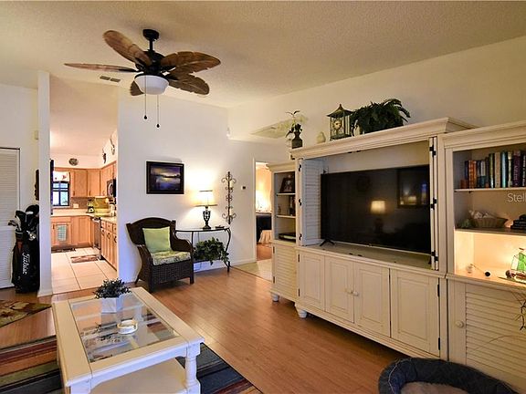 4th image of 2216 Sea Island Cir N