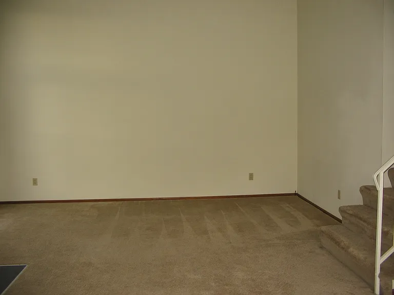 710 Gooseberry Ct — Photo 9