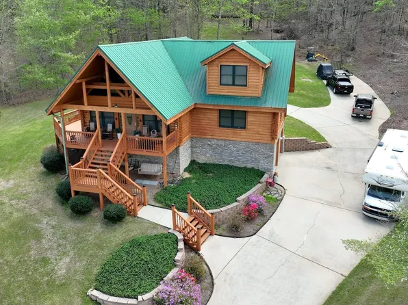 333 Mountain Crest Dr, Pell City, AL 35128