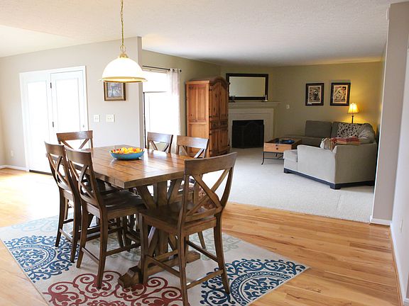 4th image of 9098 Wisteria Ct