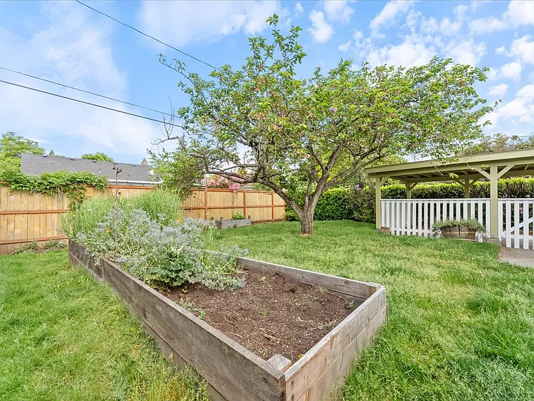2919 SE 76th Ave — Photo 19