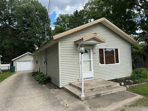 7798 N Topinabee Rd, Walkerton, IN 46574