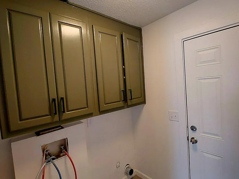 1004 Clay St — Photo 15