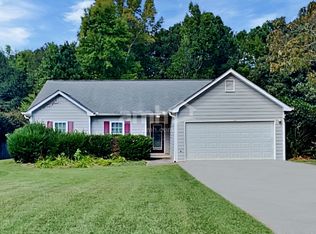 311 Crosswalk Dr, Auburn, GA 30011
