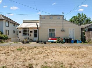 163 N Dean St, Coquille, OR 97423