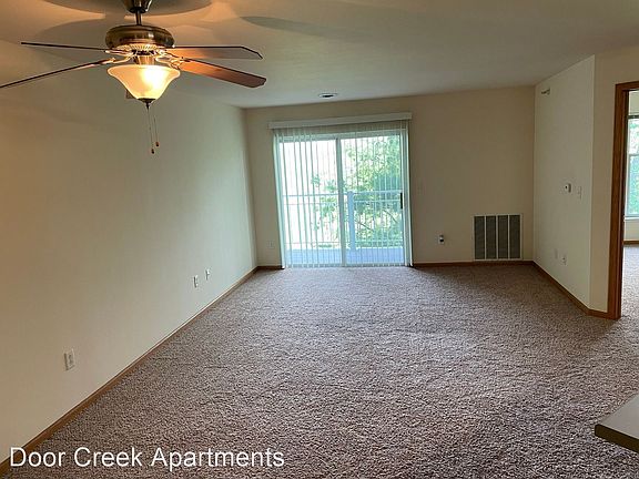 2nd image of 929 Harrington Dr #103