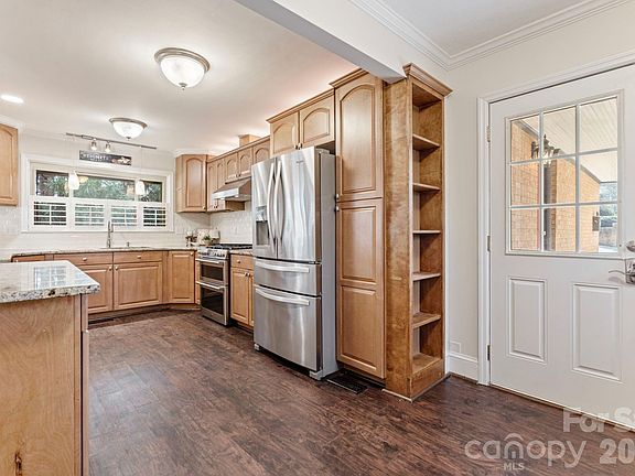 4th image of 5351 Murrayhill Rd