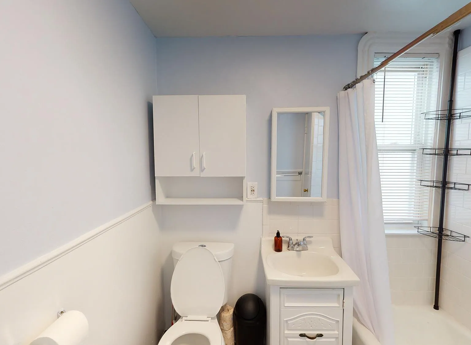 4 bed, $2,800 — Photo 4