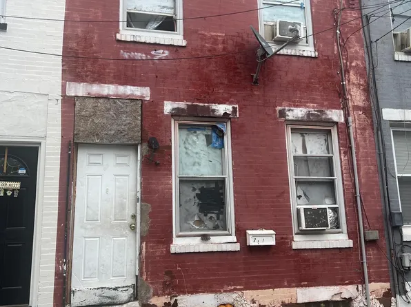 2013 Vici St, Philadelphia, PA 19124