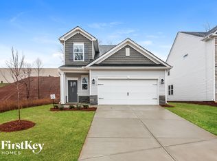 586 Hillpark Ln, Greer, SC 29651