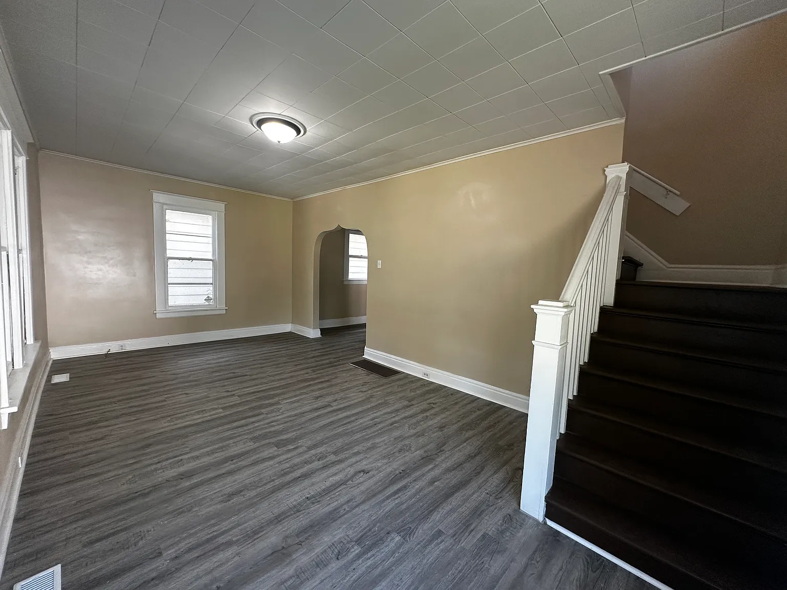3 bed, 1252 sqft, $1,500 — Photo 2