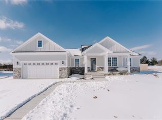 5473 Wellesley Trl, Waynesville, OH 45068