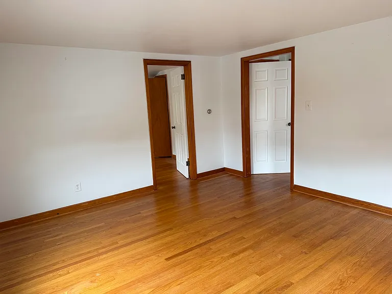 654 Chase Ave #2 — Photo 6