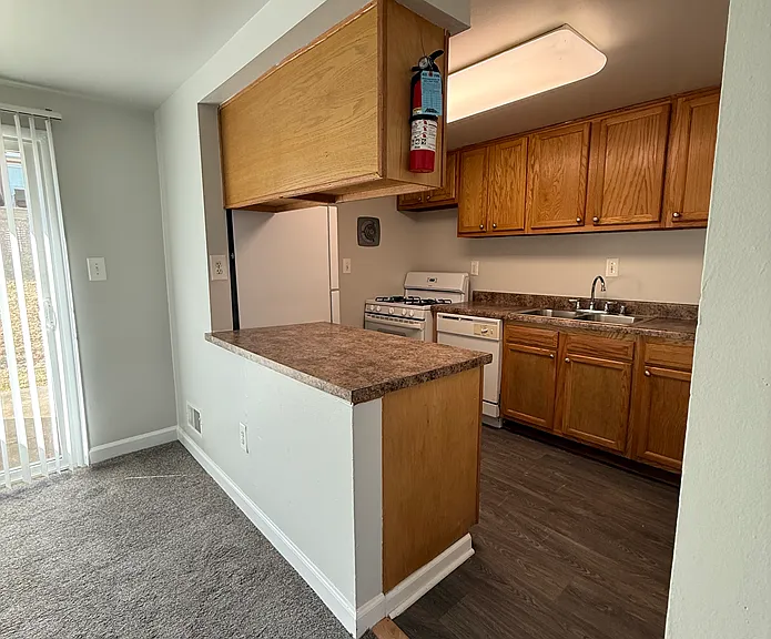 Longview — Photo 154