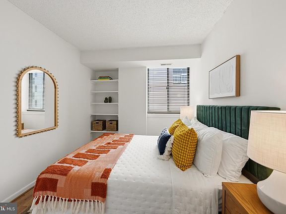 3rd image of 1140 23rd St NW APT 802