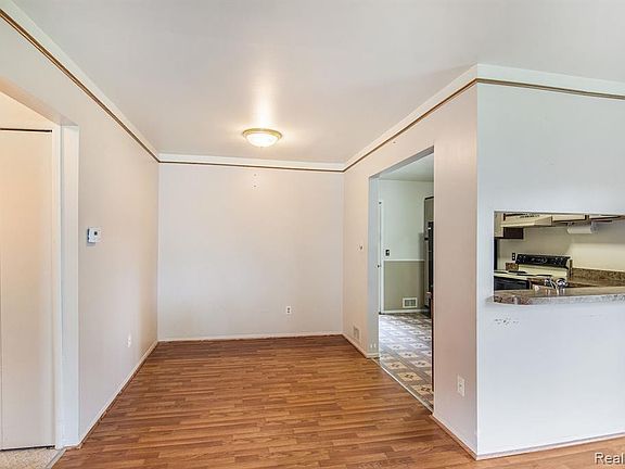 4th image of 1110 Leisure Dr
