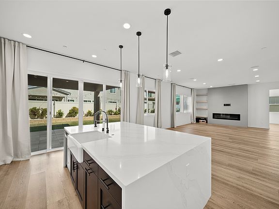 4th image of 17715 Hillside Way