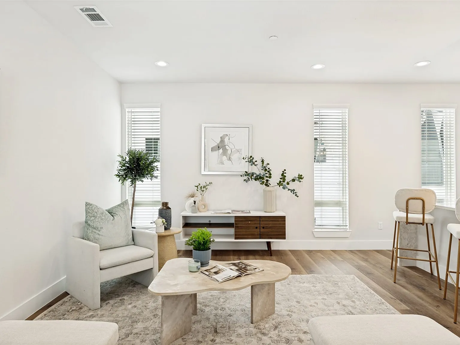 2 bed, 2.5 bath, 1533 sqft, $3,400 — Photo 1