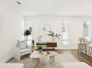 5637 Live Oak St #204, Dallas, TX 75206