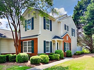 240 Windcroft Cir NW, Acworth, GA 30101