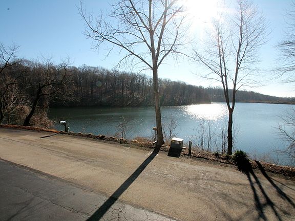 4th image of 239 Le Costa Dr