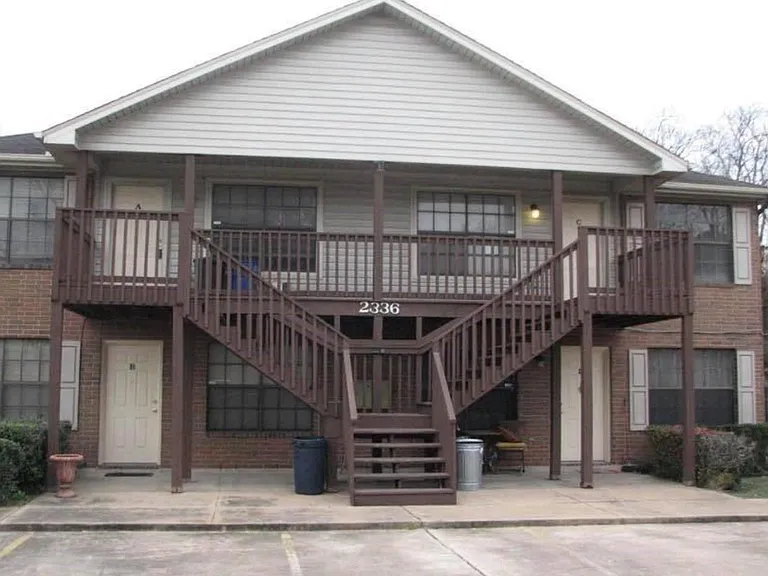 2336 N Pearland Ave #C — Photo 1