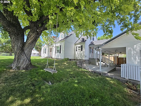 4th image of 633 SE Hillcrest Rd