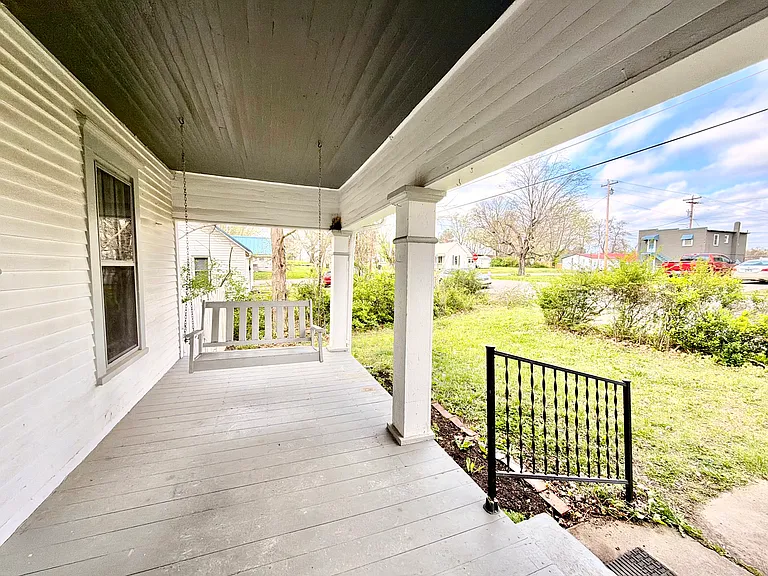 503 Church St — Photo 3
