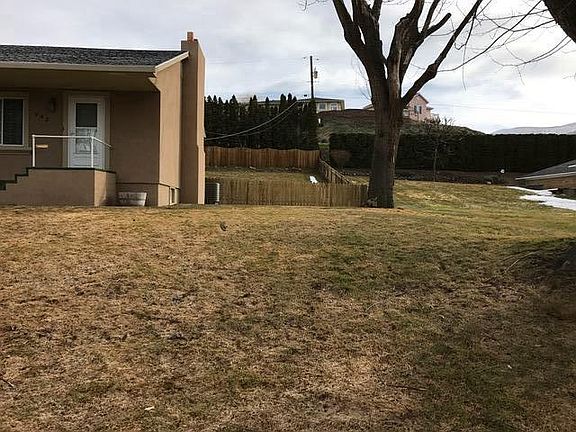 SIDE OF HOME