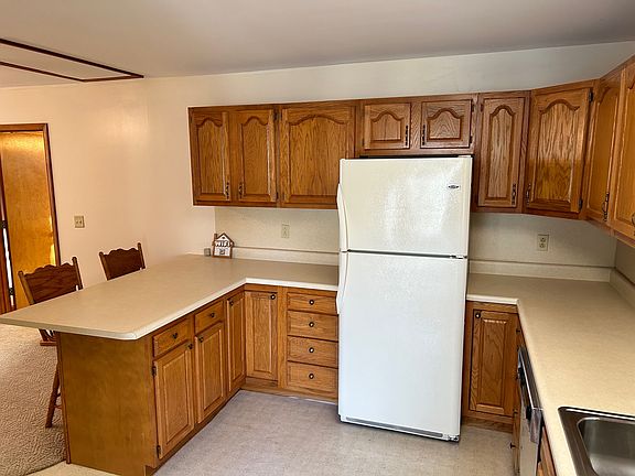 3rd image of 2535 Indiana Ave #205