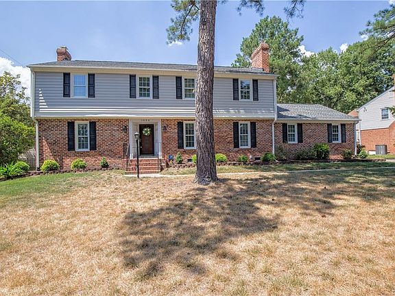 2nd image of 1604 Stoneycreek Dr