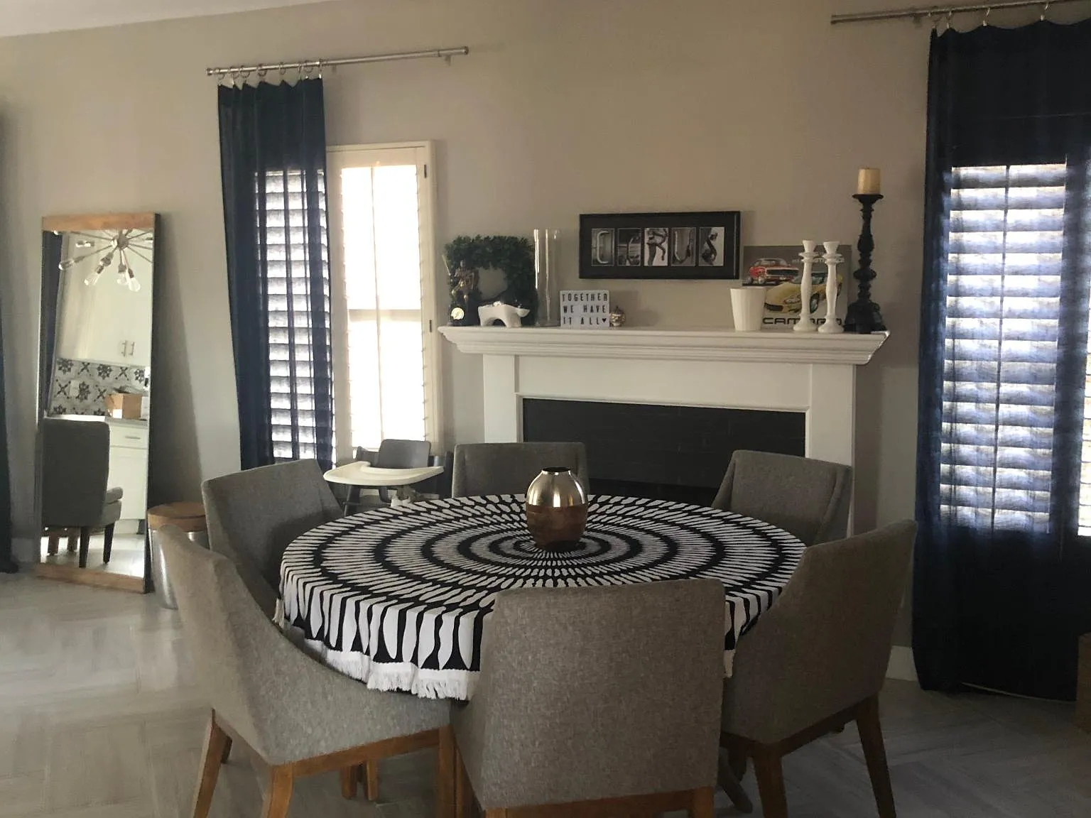 4 bed, 2.5 bath, 2138 sqft, $4,800 — Photo 2