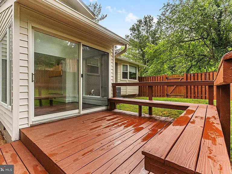 6901 Murray Ln — Photo 36