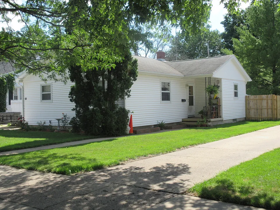 22 S Randall Ave