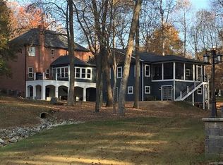 8611 Blue Heron Dr, Terrell, NC 28682