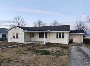 405 E Twyman St, El Dorado Springs, MO 64744