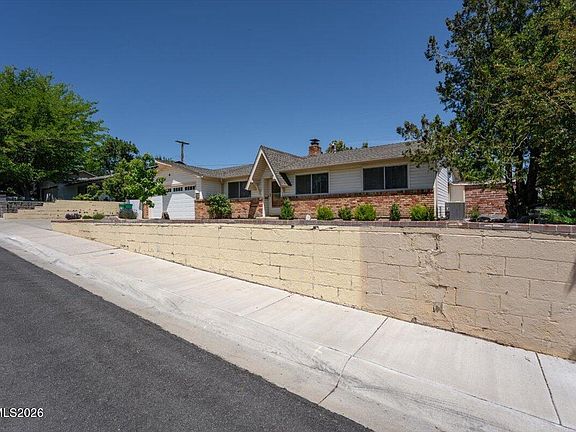 4th image of 2205 Carlin St