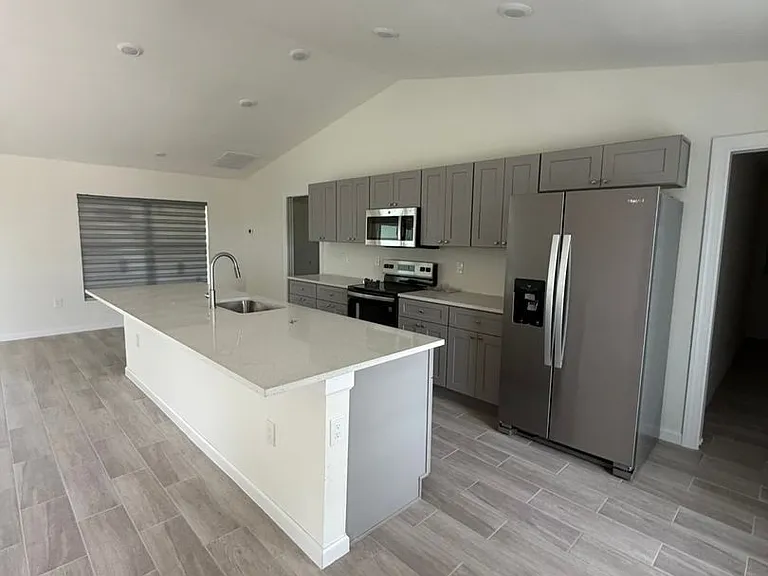917 Wilmington Pkwy — Photo 17